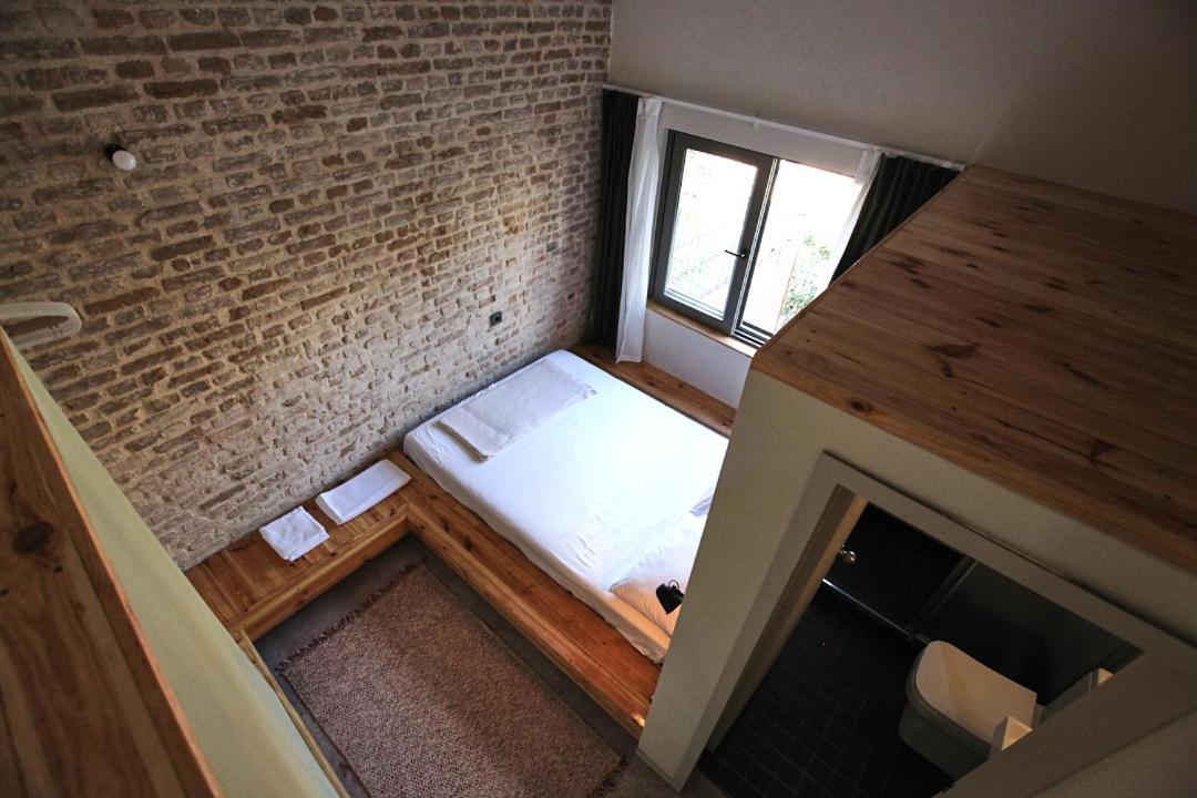 Flaneur Hostel Анталия Екстериор снимка